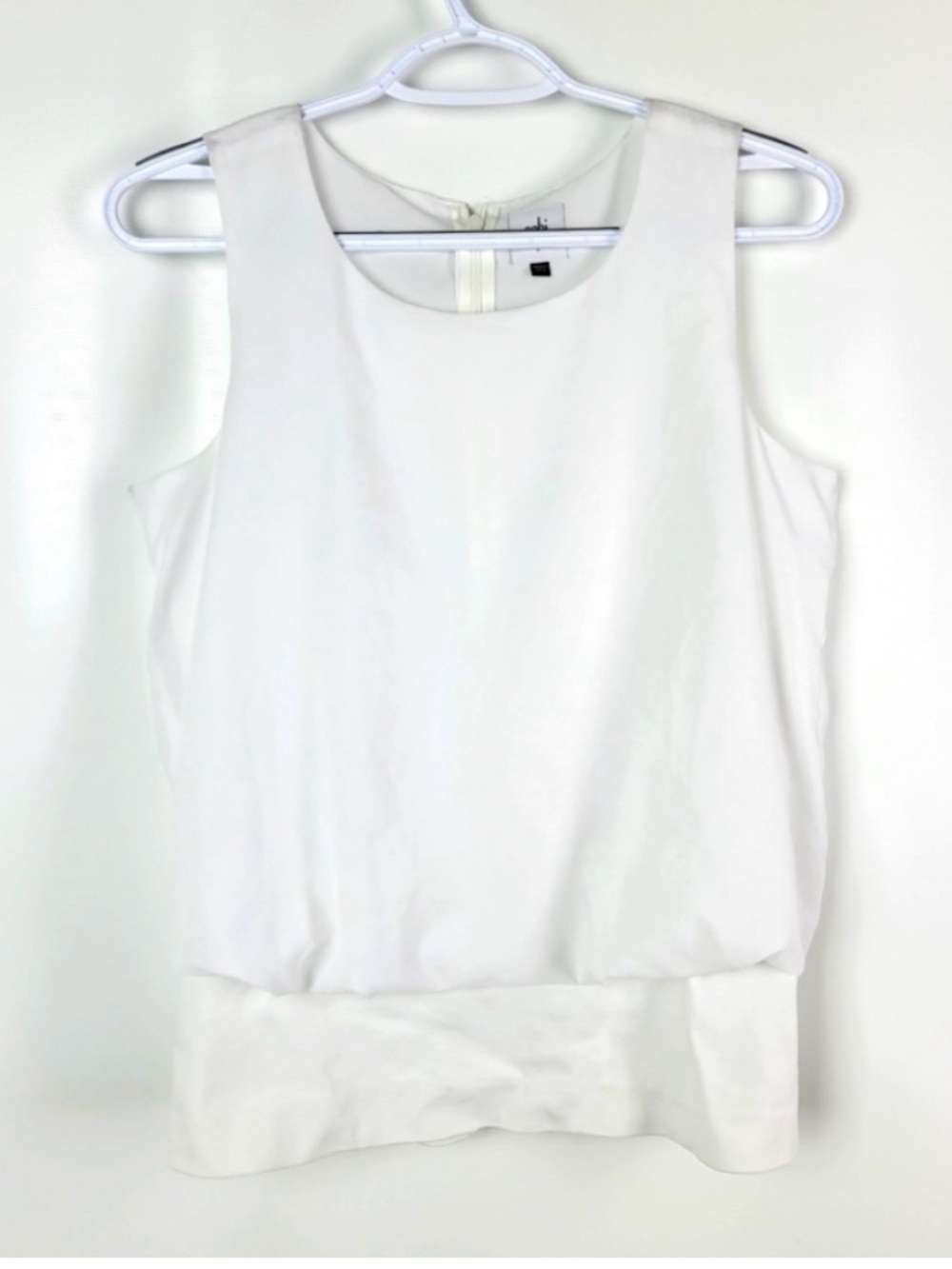 CAbi White Sleeveless Indulgence Top Style# 5226 Sz Small